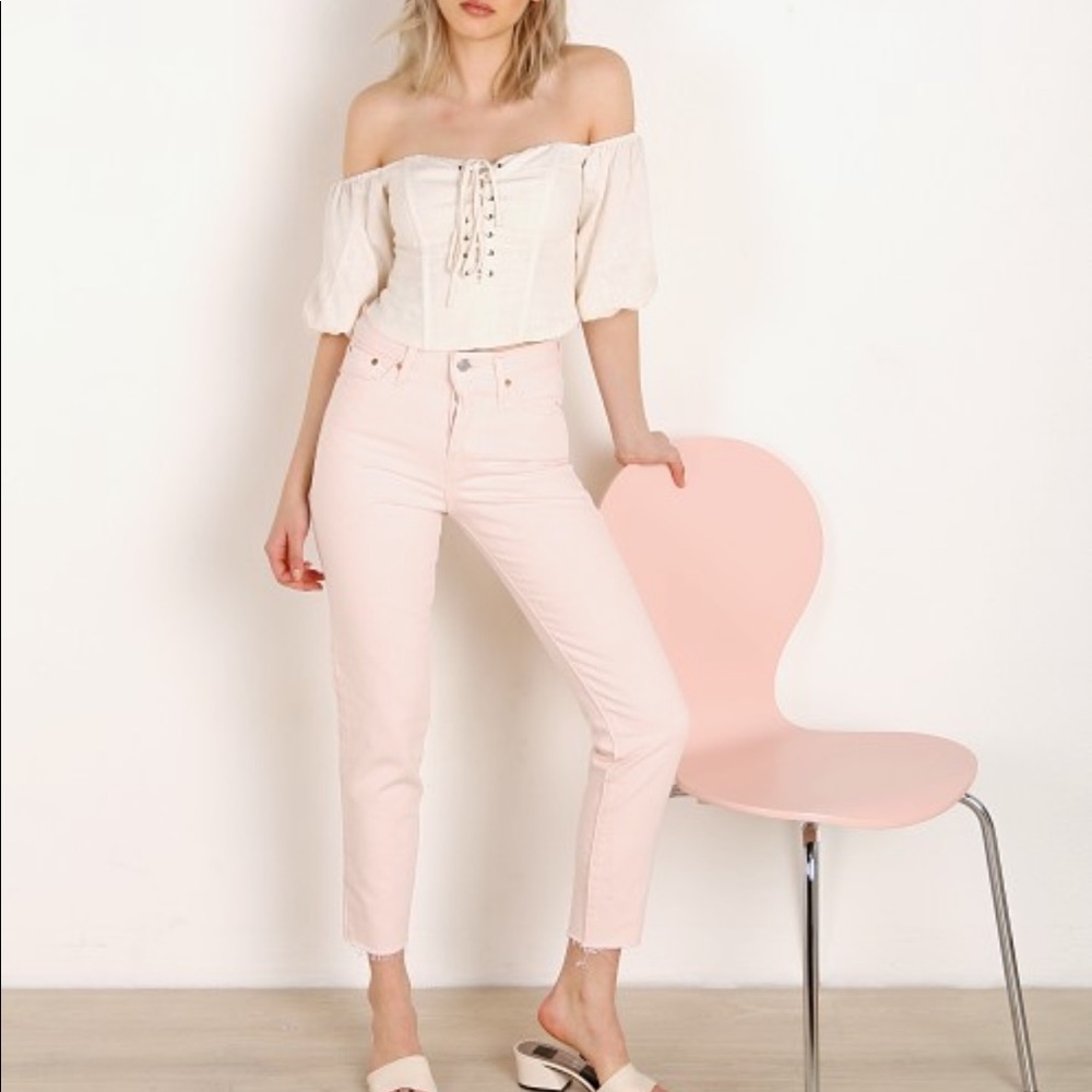 NWT Levi’s Wedgie Jeans in Baby Pink
